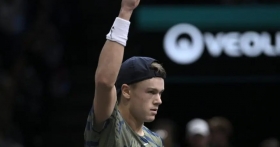Carlos Alcaraz cambia i piani a Wimbledon: crescono i dubbi sulla  condizione fisica