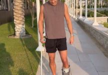 Holger Rune torna a camminare: primi passi dopo la lunga riabilitazione (Video)