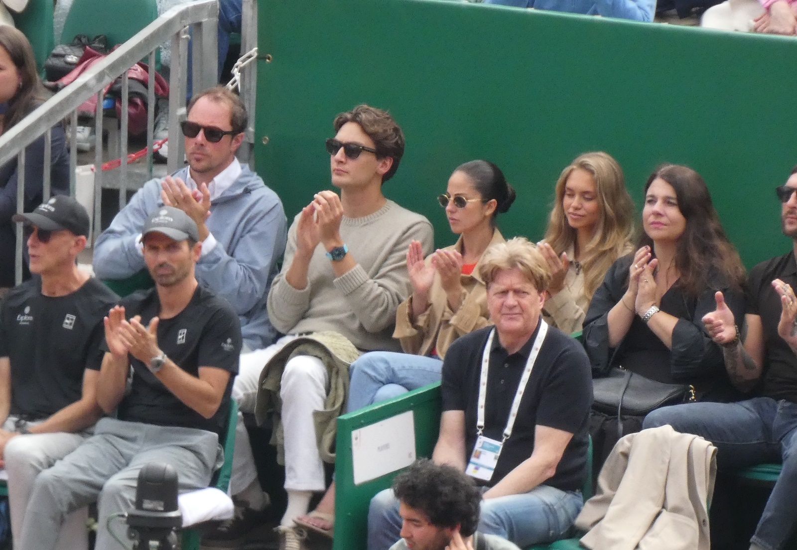 George Russell nel box di Sinner a Monte-Carlo: ospite speciale per il quarto con Auger-Aliassime - Foto Patrick Boren