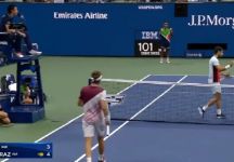 Fair-play: Ruud concede il punto ad Alcaraz dopo l’errore dell’arbitro (Video)