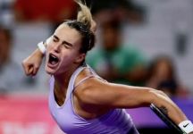 WTA Finals – Fort Worth: Aryna Sabalenka elimina Iga Swiatek. Sarà finale contro Caroline Garcia (Video)