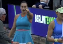 Caos e polemiche a Berlino: il match di Sabalenka sospeso per le condizioni del campo (Video)