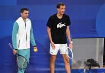 Simon racconta il suo addio con Medvedev: “I problemi sono iniziati a US Open, tutto è scoppiato dal disaccordo su come affrontare Sinner in risposta”