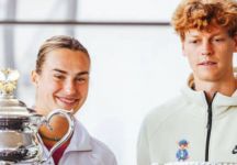 Sinner e Sabalenka, i due numeri uno del mondo si allenano insieme a Wimbledon: è già una delle immagini del torneo (Video)