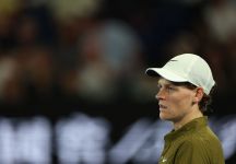 Jannik Sinner rinuncia alla cerimonia olimpica