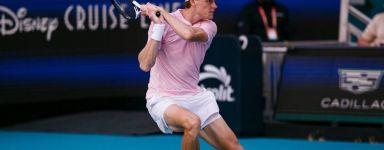 Sinner piega Zverev nei momenti chiave: finale a Miami contro Lehecka