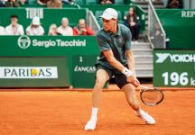 Sinner orchestra con precisione da Maestro. Regola in sicurezza Auger-Aliassime, è in semifinale a Monte Carlo (di nuovo contro Zverev)