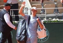 Roland Garros, polemica su Sinner: Courier attacca la decisione di farlo uscire dal campo per il malore