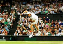 Sinner implacabile al servizio, doma Struff e vola in semifinale a Wimbledon