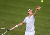 Wimbledon: granitico Sinner! Doma Isner e vola agli ottavi