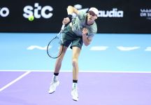 Six Kings Slam: Sinner doma Djokovic in tre set, sabato giocherà la finale