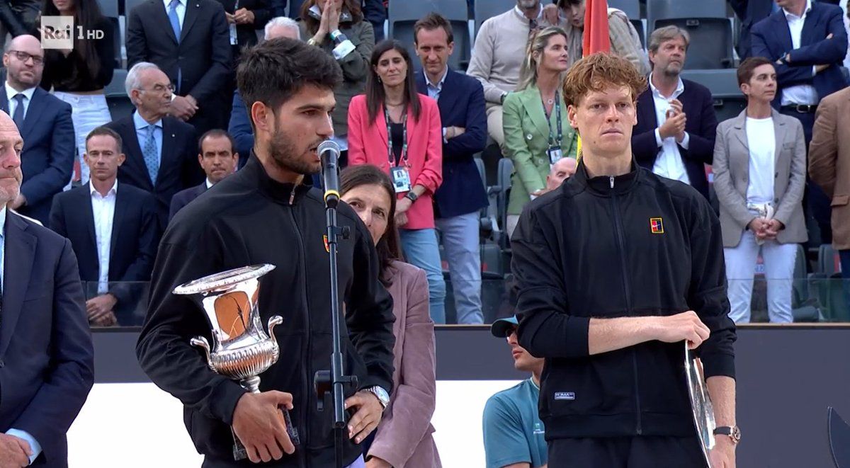 Jannik Sinner e Carlos Alcaraz nella foto