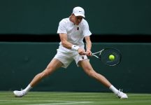 Sinner passeggia con Martinez, per quarto anno di fila è negli ottavi a Wimbledon