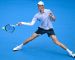 Sinner supera Mannarino in un match dai due volti (interrotto per quasi tre ore per la pioggia). È nei quarti al Masters 1000 di Cincinnati