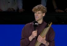 Sinner trionfa a Vienna nonostante i problemi fisici: “La chiave è stata non mollare mai”. Zverev elogia Sinner dopo la finale di Vienna: “Per me è il miglior giocatore del mondo” (Video della finale)