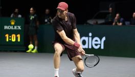 Sinner: in finale a Parigi senza perdere un set, come Federer e Djokovic