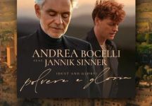 Andrea Bocelli lancia “Polvere e Gloria”, nuova canzone con il contributo di Jannik Sinner (video)