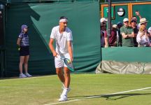 Sonego ritrova il sorriso a Wimbledon: “Mi sentivo più aggressivo, sono stato bravo a prendermi il tie-break”