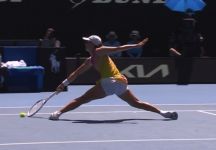 Polemica agli Australian Open: doppio rimbalzo non visto nel match Swiatek-Navarro (Video)