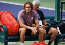 Auto di Tsitsipas segnalata a 210 km/h: arriva la versione ufficiale. Alla guida c’era il padre Apostolos