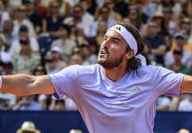 Tsitsipas torna a sorridere: trionfo a Gstaad e grande risalita nel ranking