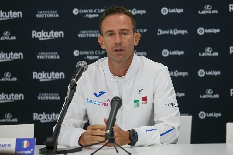 l capitano dell'Italia di Coppa Davis Filippo Volandri in conferenza stampa alla Unipol Arena a Bologna (foto Sposito)