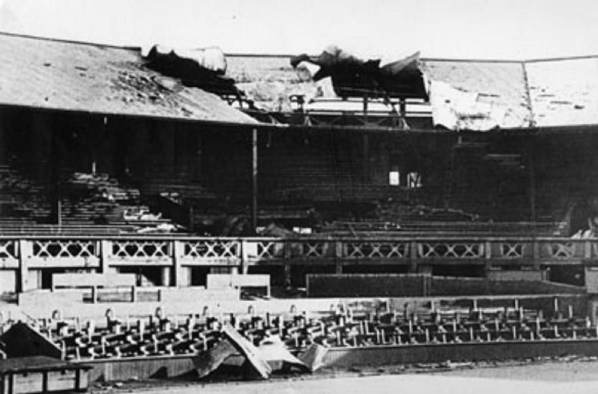 Wimbledon colpito dalle bombe tedesche nel 1940