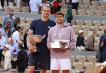 Cobolli un leone, ma Zverev sconfigge l’azzurro (e i suoi demoni) al quinto set. Il tedesco trionfa a Roland Garros