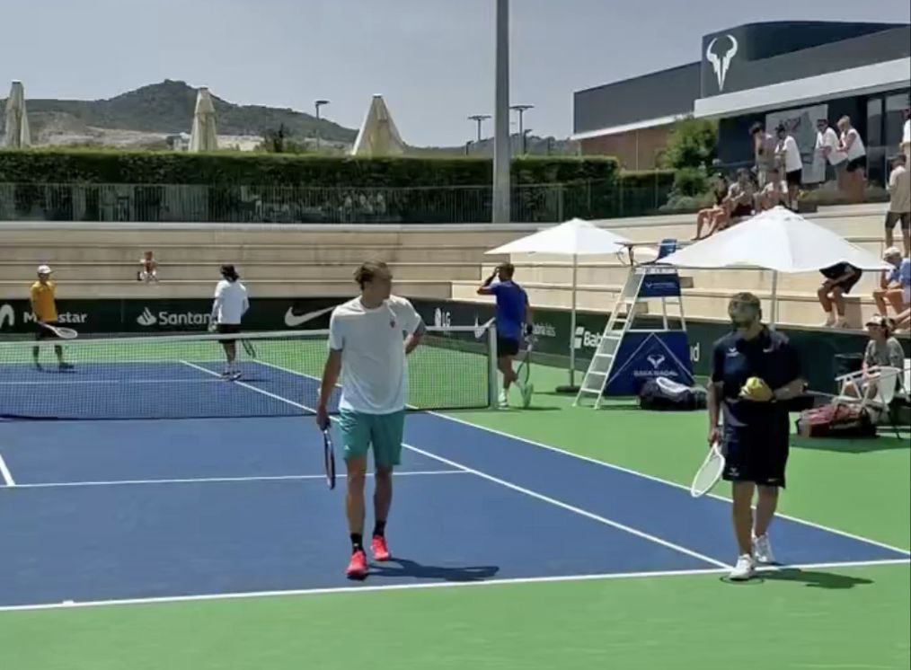 Zverev in campo con Toni Nadal a Maiorca